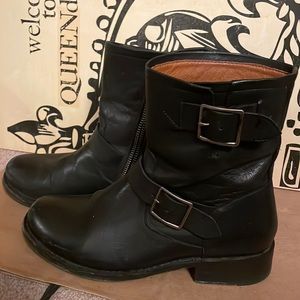 FRYE- VERONICA BOOTS